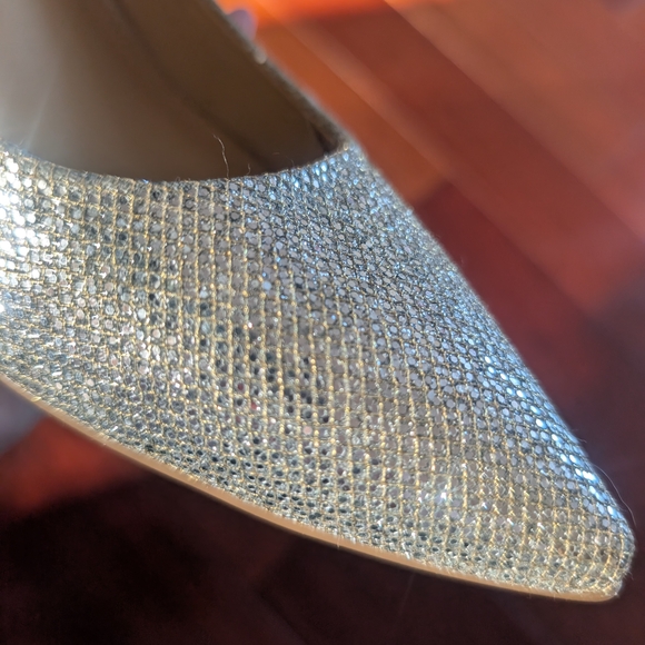 Michael Kors Glittering Silver/Gold Kitten Heels - Picture 12 of 12